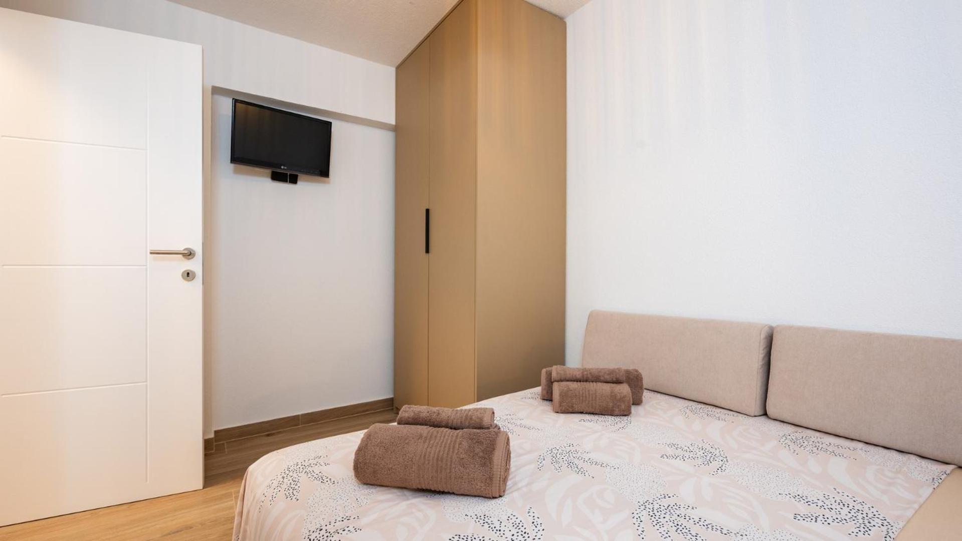 Apartments Summer Трогир Экстерьер фото